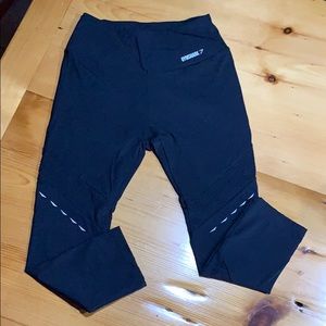 Cropped black gymshark leggings